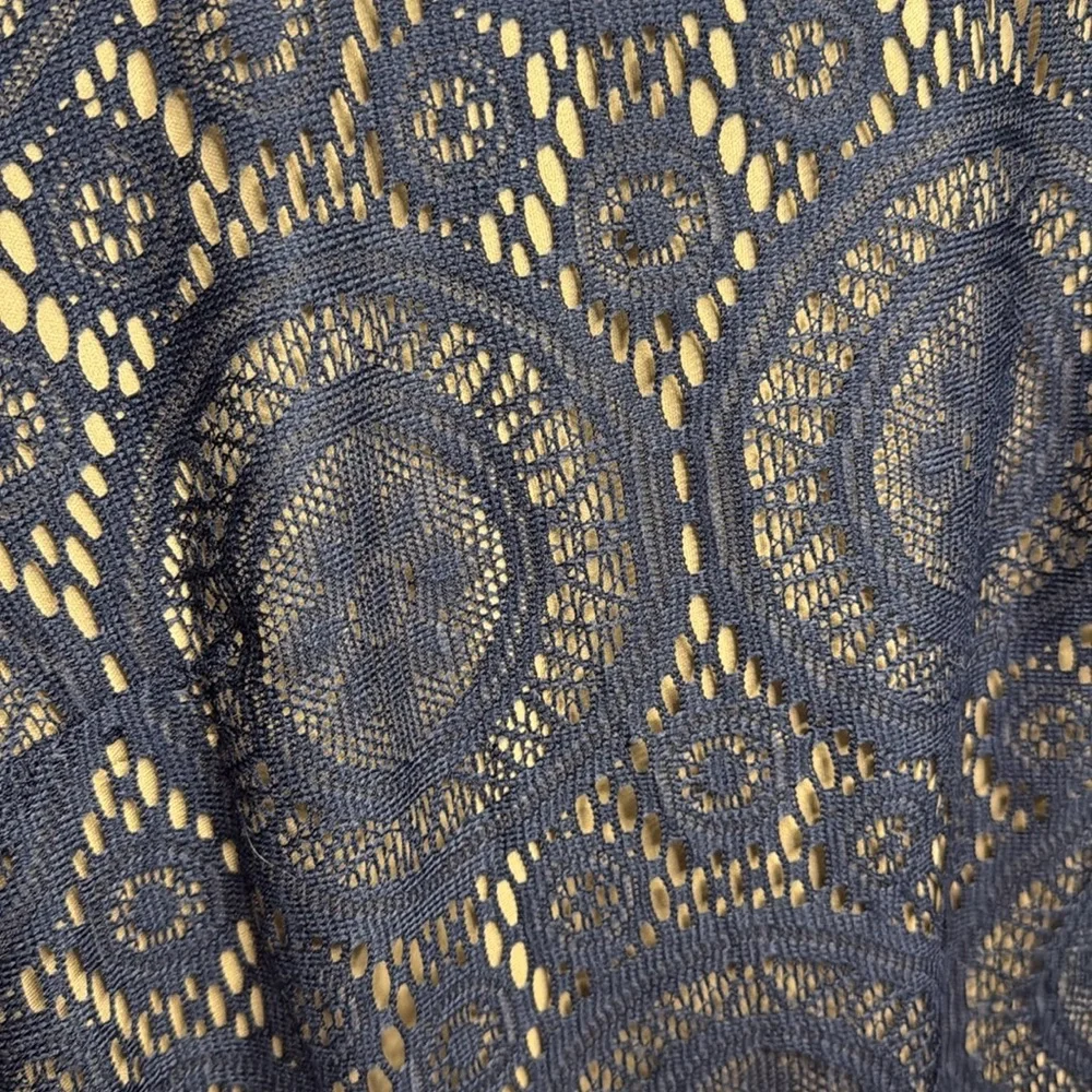 *NWT* Navy blue lace dress - Picture 4 of 4